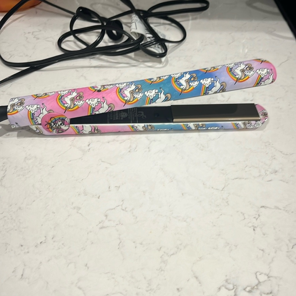 PYT ( pretty young things) Professional 1.25” Ceramic Unicorn Flat Iron